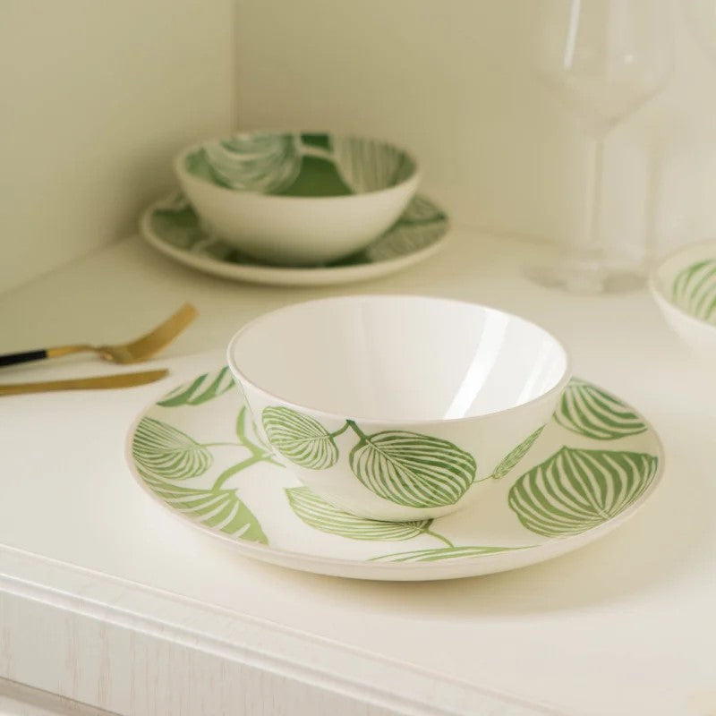 Beautiful Spring And Summer Style Tableware White Bowl And Plate With Green Leaf Pattern And Green Plate And Bowl With White Leaf Pattern
