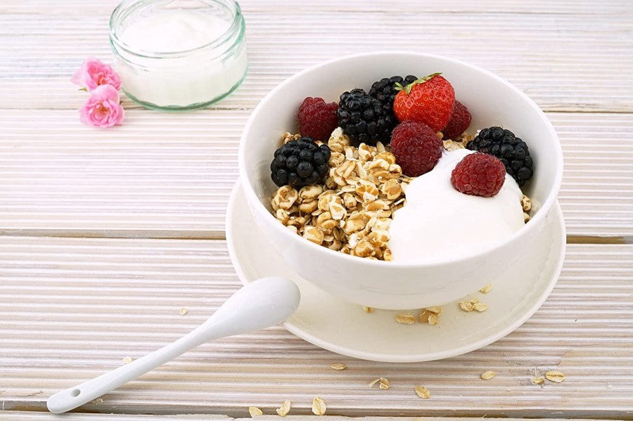 An Easy Breakfast with Berries, Yogurt, and Quick Oats All Real Clean Food